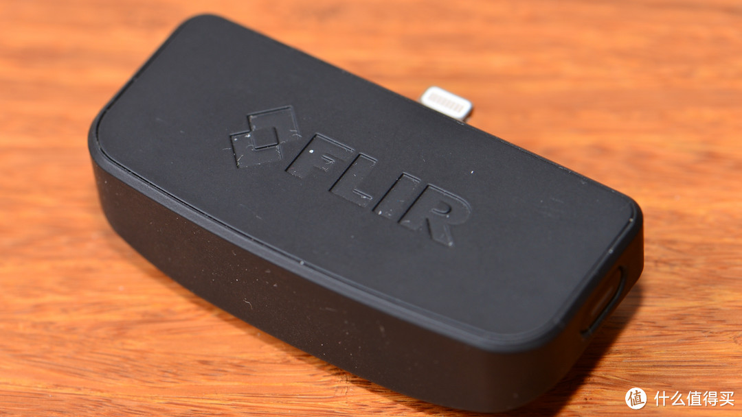 FLIR one 热成像摄像头