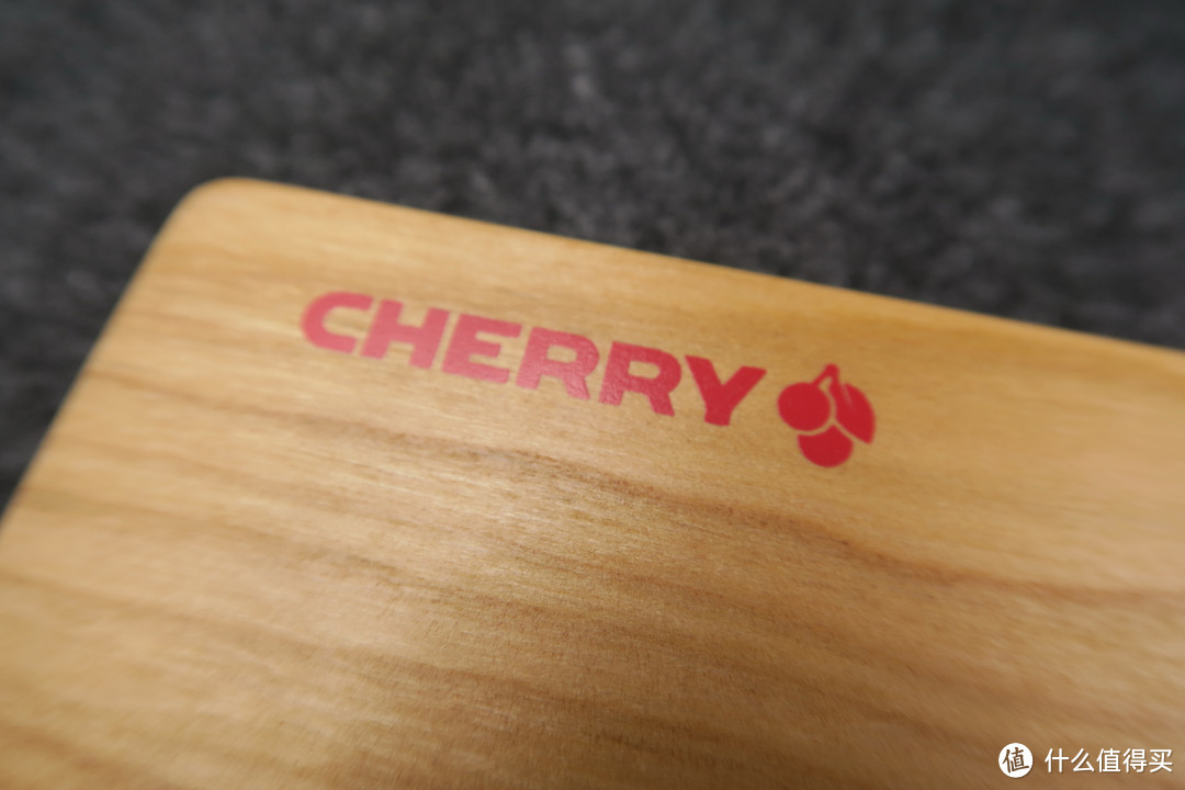 信仰套件:Cherry JA0400 樱桃木腕托与清洁套装