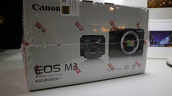 佳能 EOS M3（EF-M 15-45mm f/3.5-6.3无反相机套机外观设计(镜头|机身|闪光灯|屏幕)