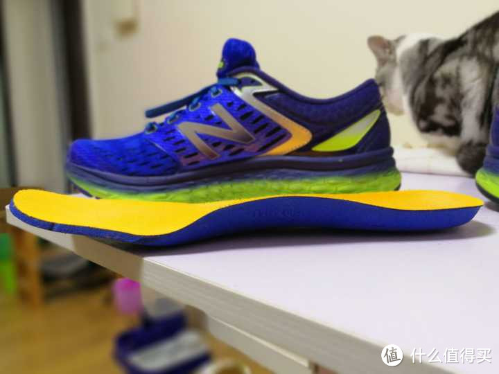 #本站首晒#Fresh Foam中底如何？New Balance 1080v6 男款*级缓震跑鞋 评测