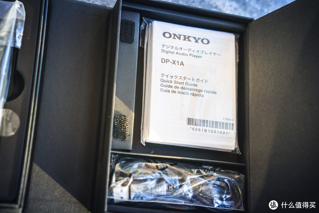 #本站首晒# Onkyo 安桥 DP-X1A 无损播放器——听音乐，可以对自己好一些