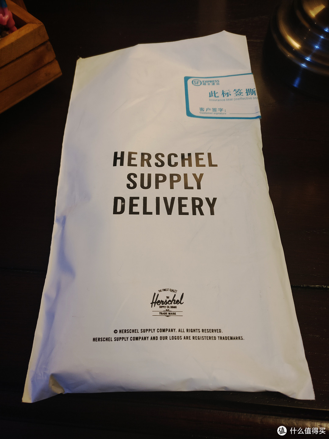#原创新人# Herschel Supply Roy 10069 短款两折钱包 之简单开箱