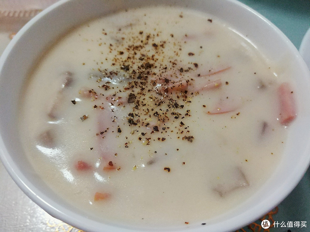 茄汁牛肉蘑菇意面+奶油培根蘑菇浓汤