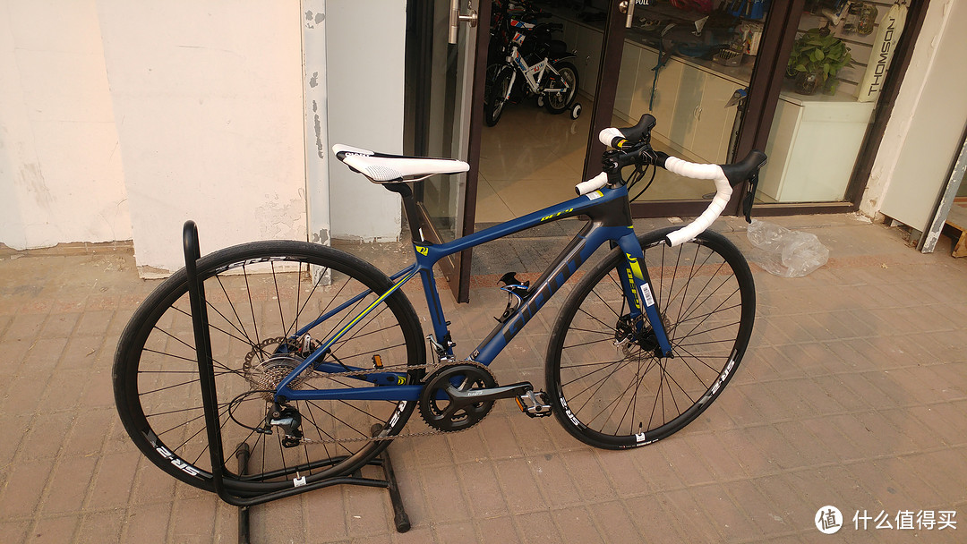 拔草公路車-giant defy advanced adv3