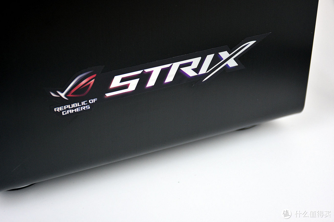 AURA SYNC初体验，ASUS 华硕 ROG STRIX Z270F 试搭光效游戏主机