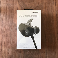 Bose SoundSport Wireless 耳机外形设计(充电口|开关|线控)