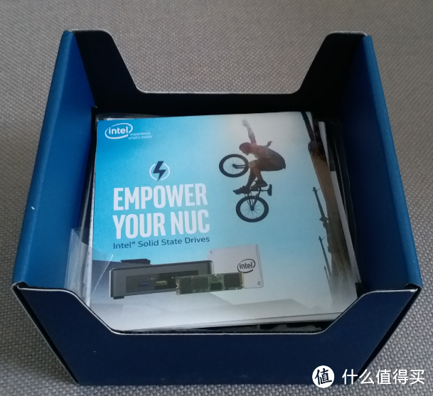 intel 英特尔 第7代NUC 开箱