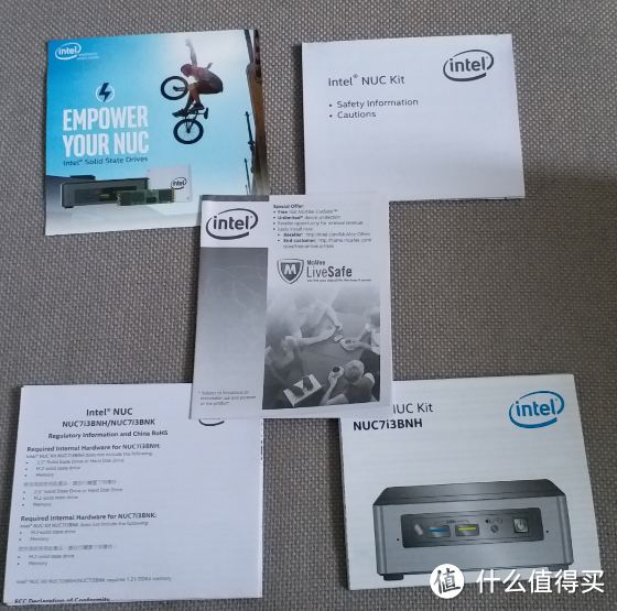 intel 英特尔 第7代NUC 开箱