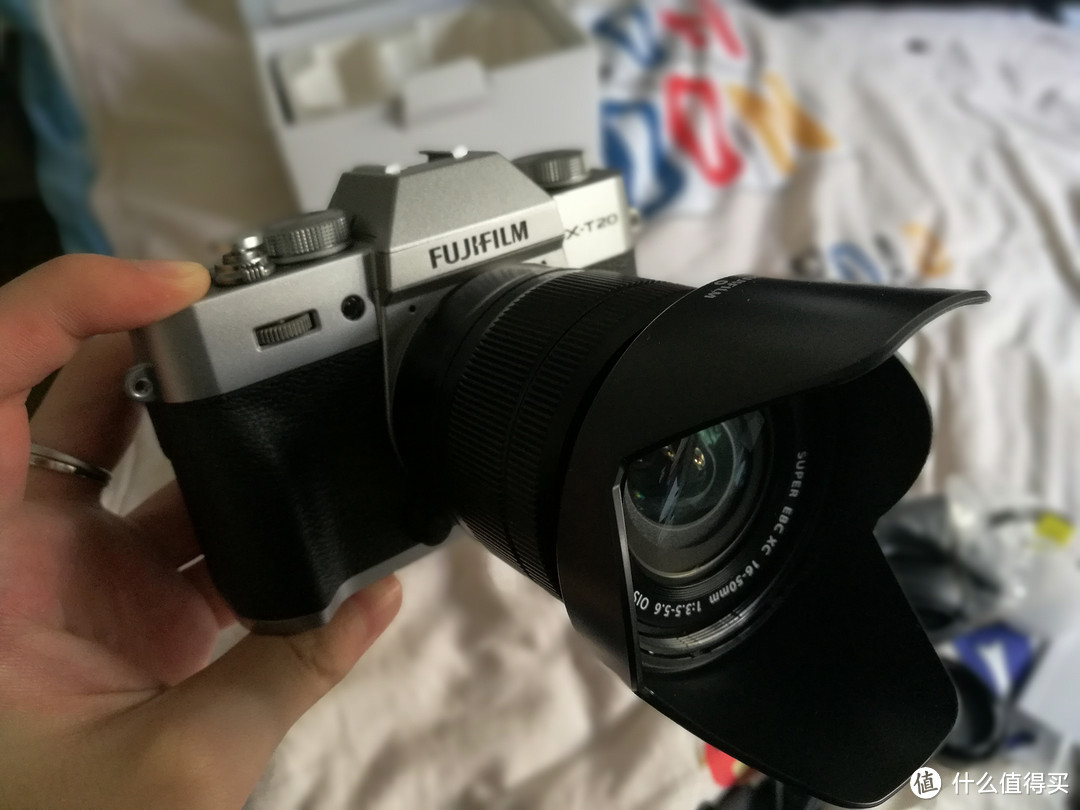 终于入了长草很久的 FUJIFILM 富士 X-T20 微单电套机