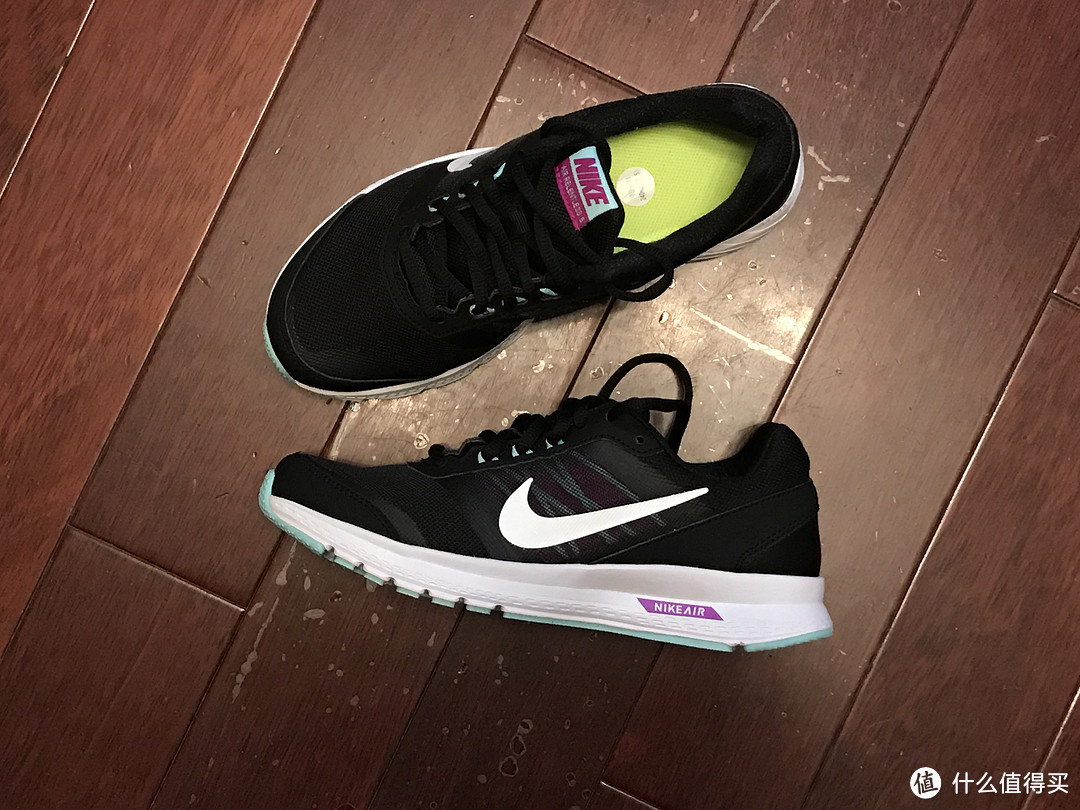 Nike 耐克 Air Relentless 5 女式轻量跑步鞋