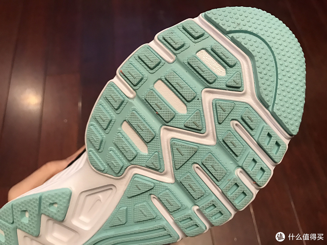 Nike 耐克 Air Relentless 5 女式轻量跑步鞋