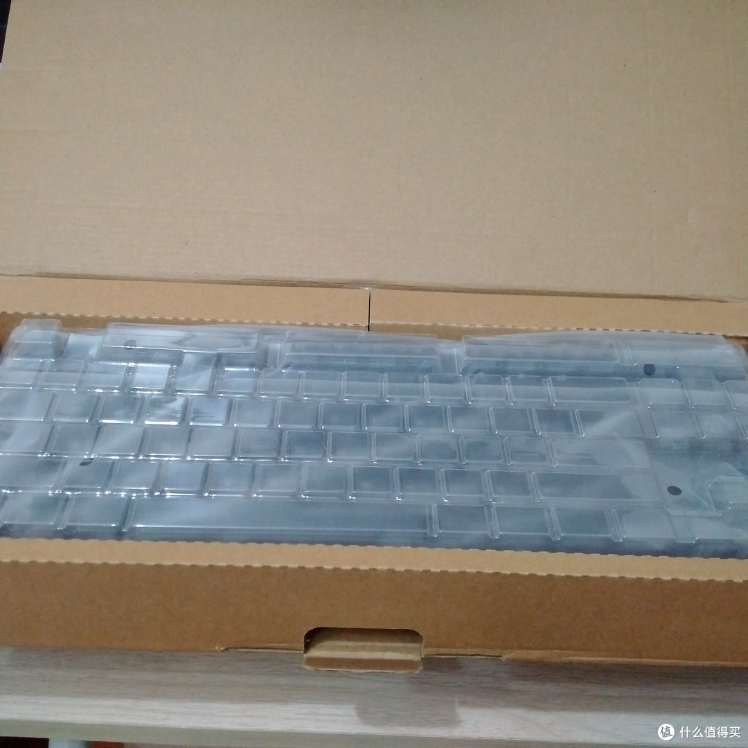 iKBC C87原厂红轴机械键盘 新人开箱
