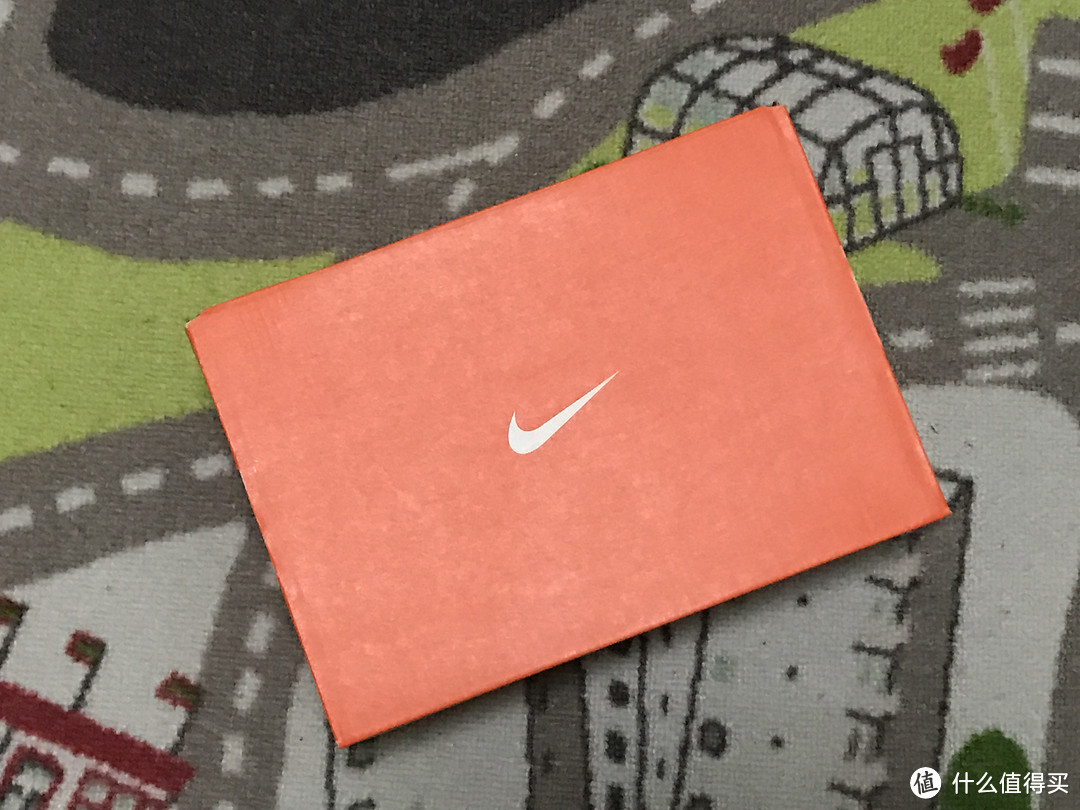 轻便又好穿！Nike FLEX EXPERIENCE 4 魔术贴童鞋