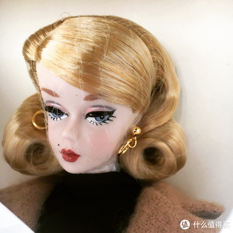 #值女研究所# 少女心可以一直有——Barbie 芭比 Collector珍藏款 DGW54 法式风衣装模特（金标）