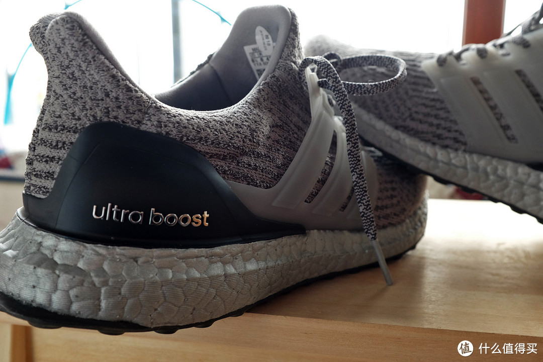 踩SHI的感觉真好 — Adidas 阿迪达斯 Ultra Boost3.0 男子跑步鞋 低调超级腕配色穿着感受