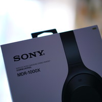 索尼 MDR-1000X 无线蓝牙耳机外观展示(收纳盒|转接头|连接线|全家福)