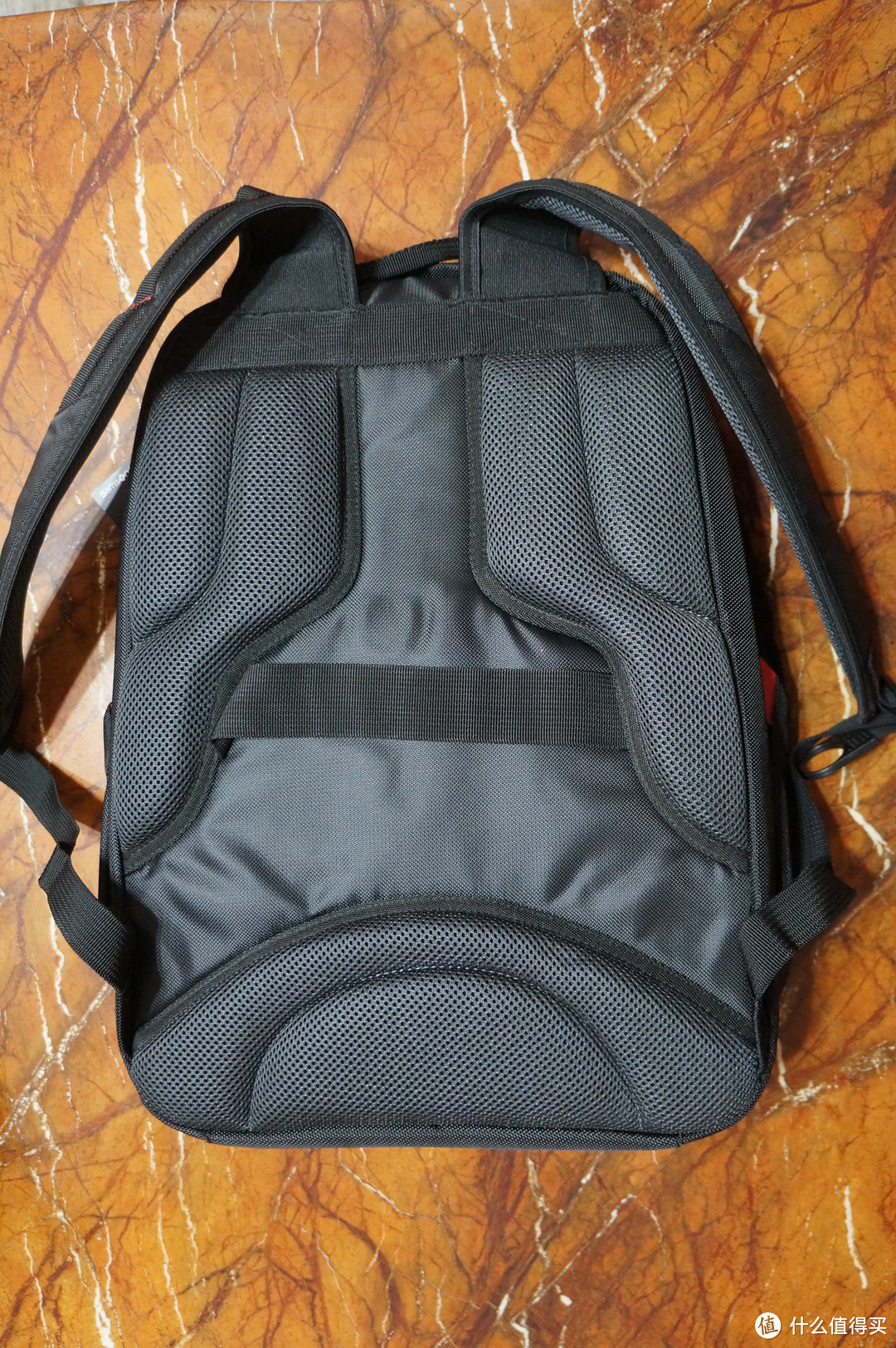 规划之美,有容乃大 -Samsonite 新秀丽 双肩多功能商务旅行电脑包15英寸