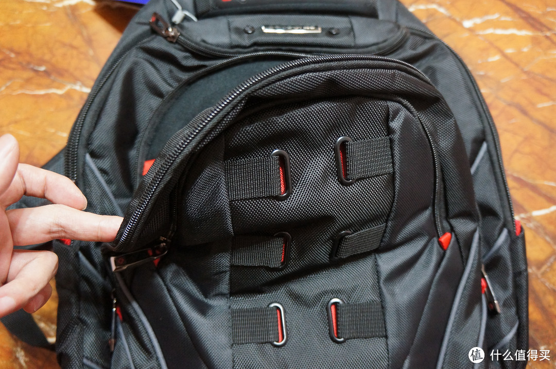 规划之美,有容乃大 -Samsonite 新秀丽 双肩多功能商务旅行电脑包15英寸