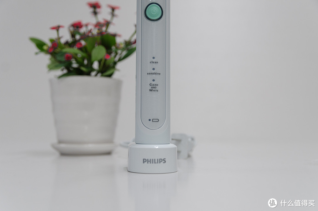 从一天的开始，改变你的生活体验：高性价比PHILIPS 飞利浦 HX6730/02 电动牙刷