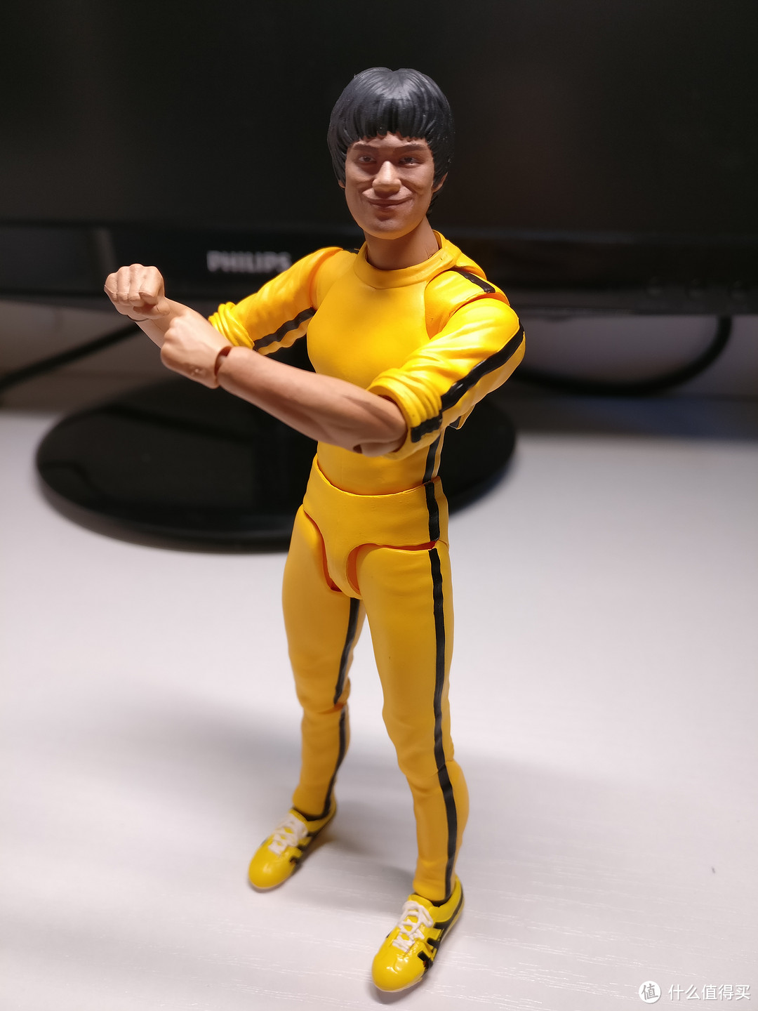 向功夫大师致敬:万代出品死亡游戏版李小龙模型晒单