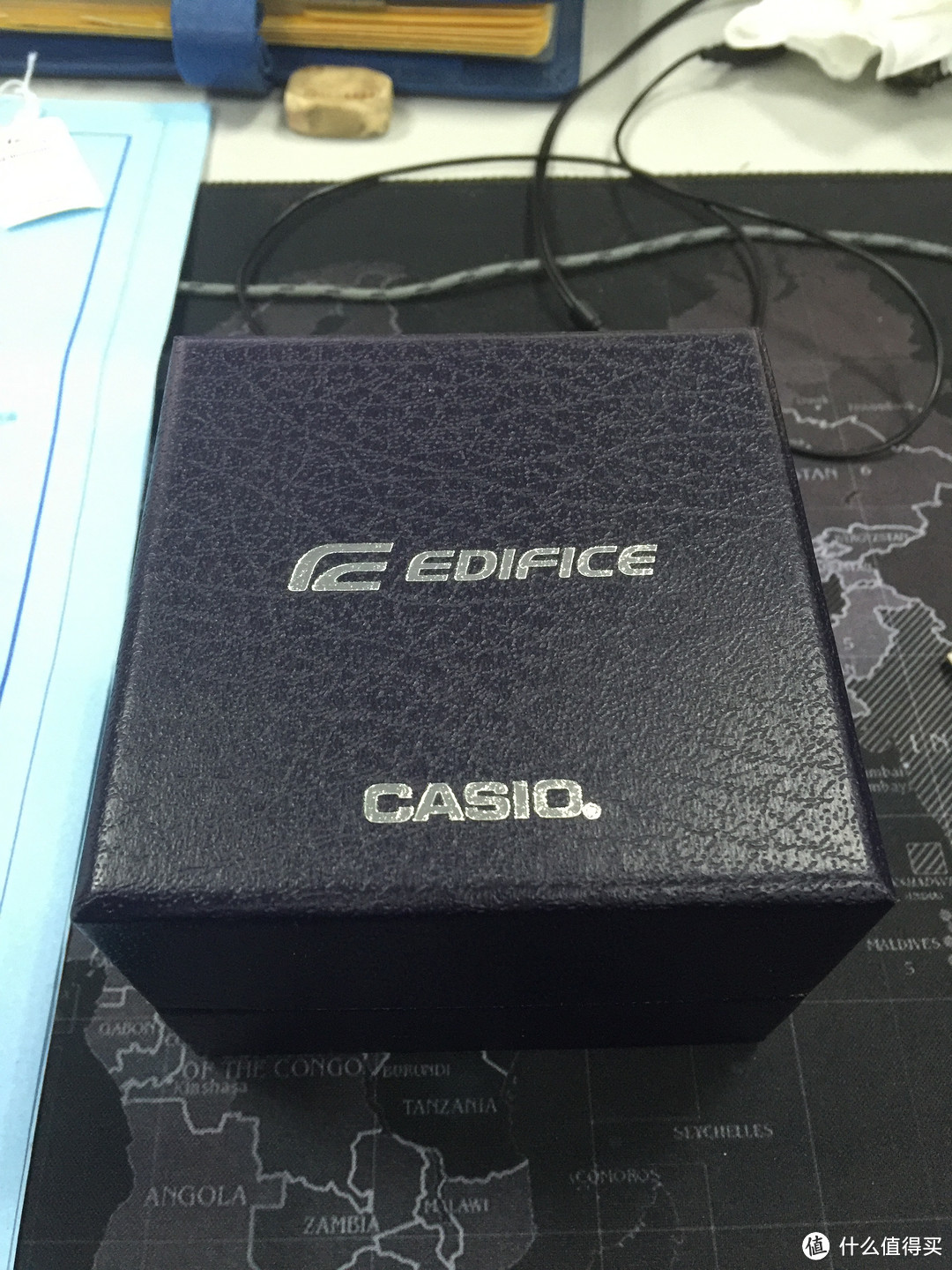 一点点红色的小躁动：CASIO 卡西欧 EQB-500DC-1A 男表 开箱