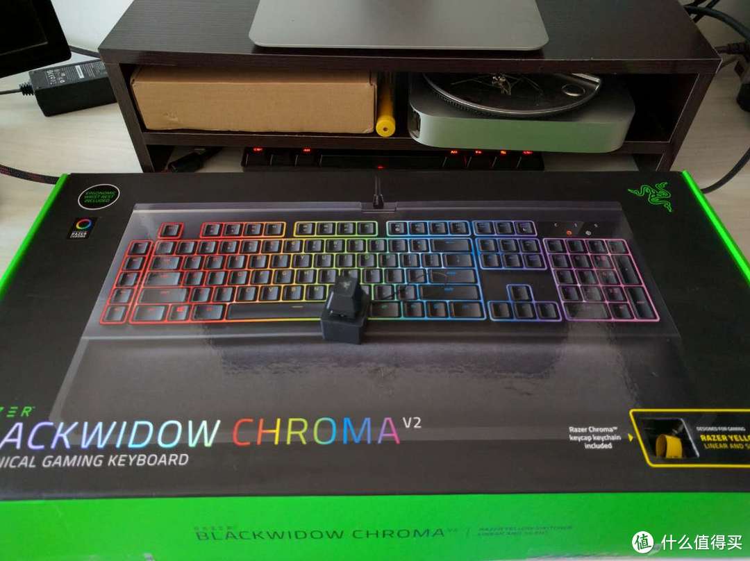 RAZER 雷蛇 BlackWidow Chroma V2 进化版键盘 Yellow 开箱