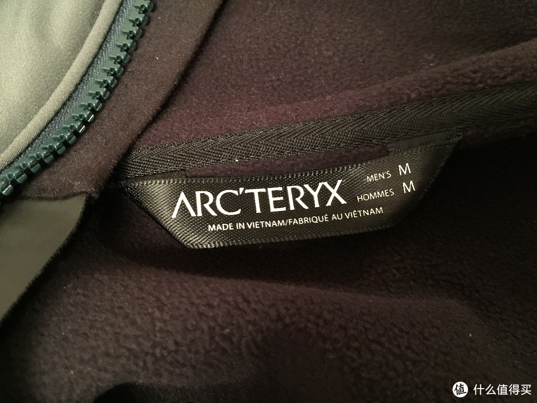 Arc'teryx 始祖鸟 Gamma MX 与 Gamma LT 男款防风软壳 对比