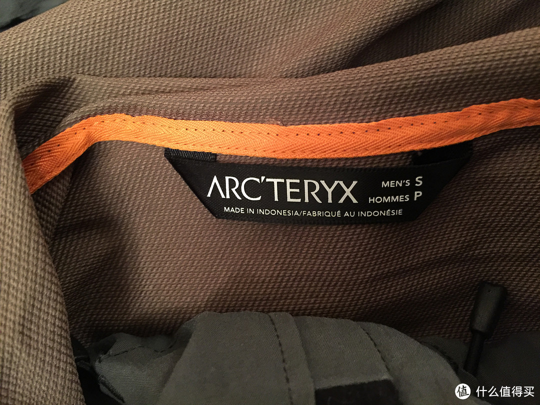 Arc'teryx 始祖鸟 Gamma MX 与 Gamma LT 男款防风软壳 对比