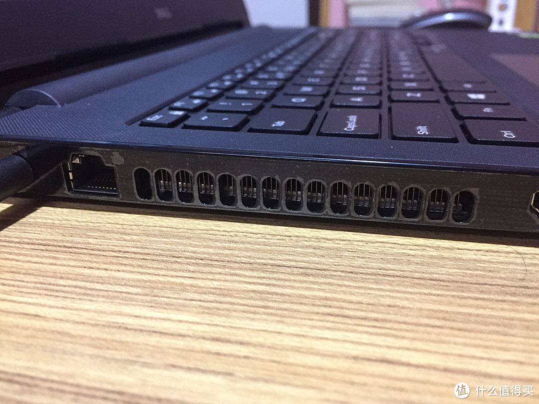 给父母大人的玩具：Dell 戴尔 Ins15ER-1528B 开箱