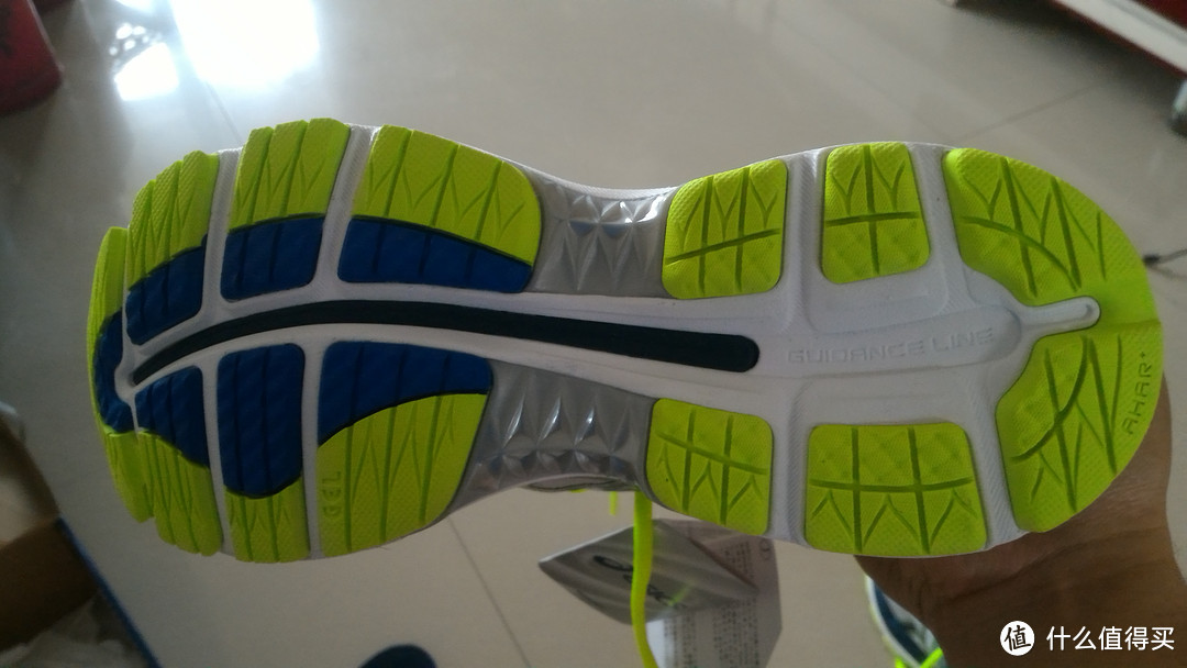 本命年媳妇送的生日礼物:ASICS 亚瑟士 NIMBUS18开箱及与GEL-KAYANO 21 简单对比