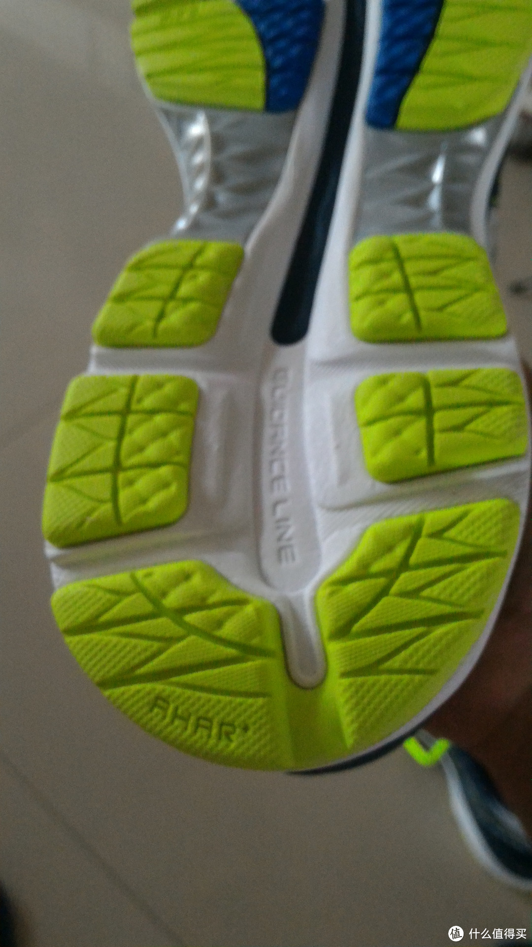 本命年媳妇送的生日礼物:ASICS 亚瑟士 NIMBUS18开箱及与GEL-KAYANO 21 简单对比