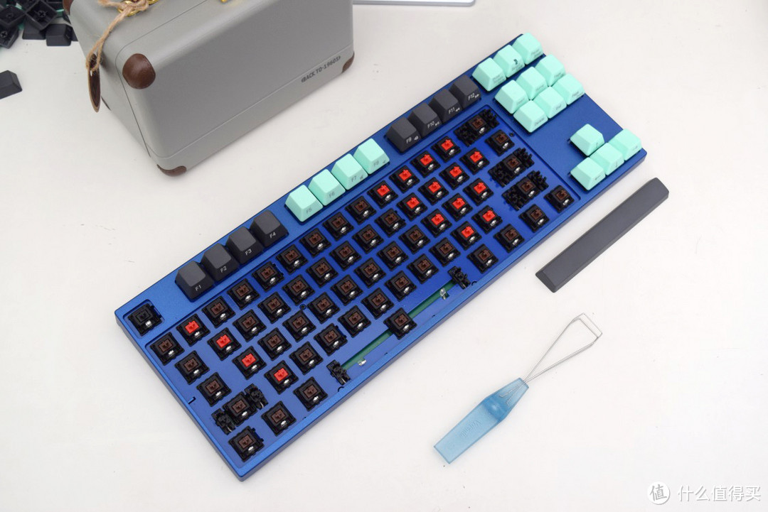 盆友，你尝试过混轴吗 — Varmilo 阿米洛 VA87m 混键帽混轴版 开箱