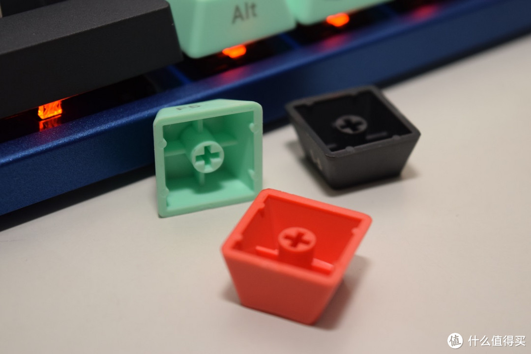 盆友，你尝试过混轴吗 — Varmilo 阿米洛 VA87m 混键帽混轴版 开箱