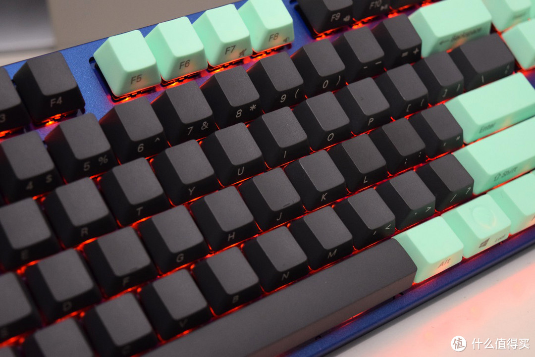 盆友，你尝试过混轴吗 — Varmilo 阿米洛 VA87m 混键帽混轴版 开箱