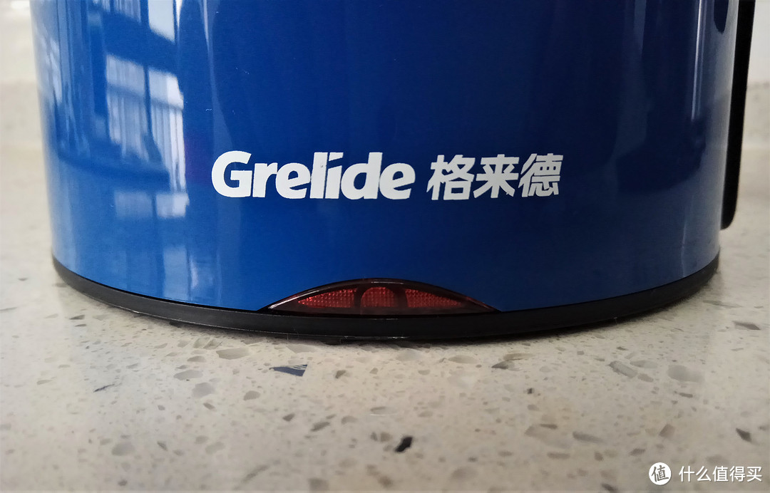 49元的烧水泡茶神器：Grelide 格来德 D1513 双层防烫电水壶（1.7L版）