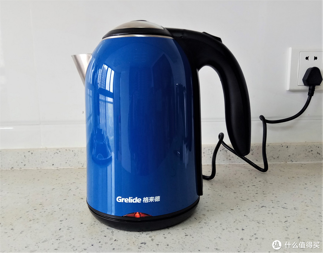 49元的烧水泡茶神器：Grelide 格来德 D1513 双层防烫电水壶（1.7L版）