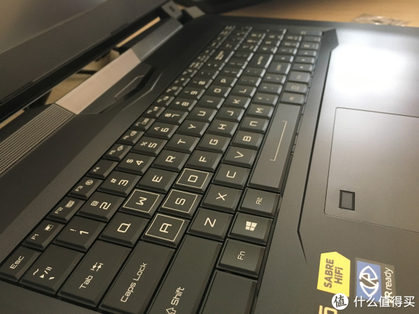 死沉死沉的蓝天模具P775D准系统 开箱