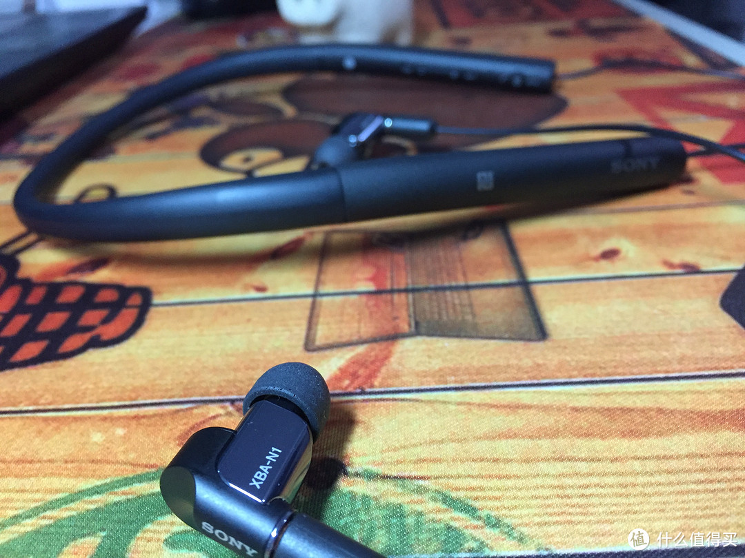 蓝牙入耳合体玩具：SONY 索尼 XBA-N1AP 入耳式耳机 和MUC-M2BT1