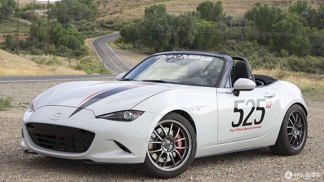 最著名的要数 flyin miata 改装厂出品的 mx-5 移植 ls3 案例.