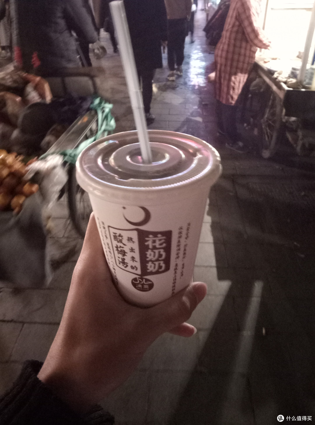 第一次喝简直惊为天人,我平时不喝酸梅汤的,这个酸梅汤没什么 第一次喝简直惊为天人,我平时不喝酸梅汤的,这个酸梅汤没什么