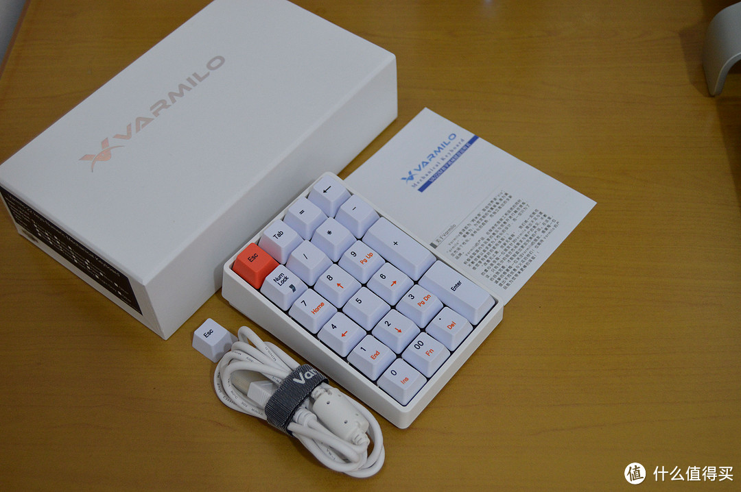 varmilo 阿米洛 VA22M 数字机械小键盘开箱及体验