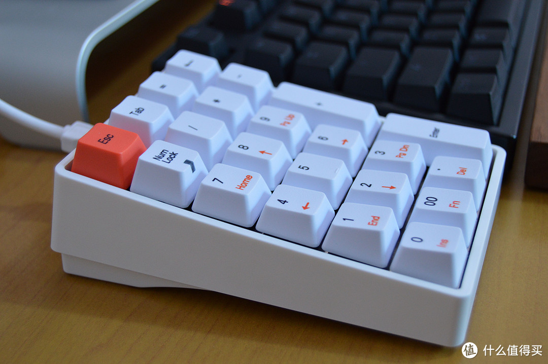 varmilo 阿米洛 VA22M 数字机械小键盘开箱及体验