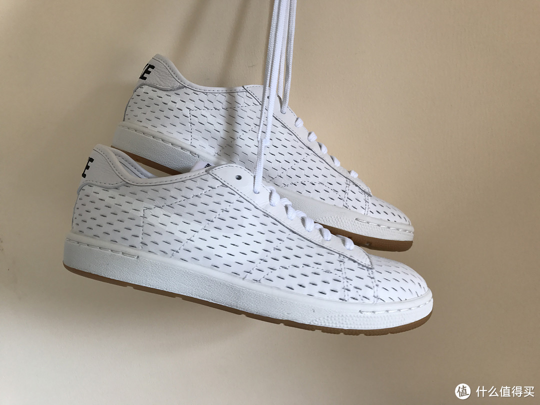 真皮小白鞋！NIKE W TENNIS CLASSIC ULTRA DECONS复刻鞋（附与Stan Smith对比）