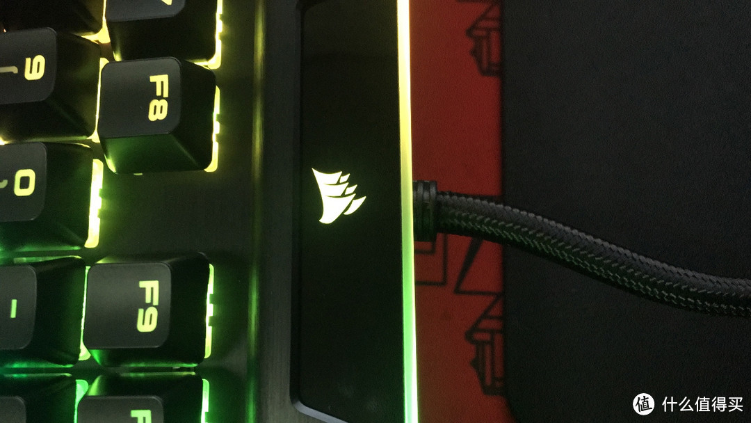 王者归来？全面升级！CORSAIR 美商海盗船 K95 机械键盘 铂金版 开箱