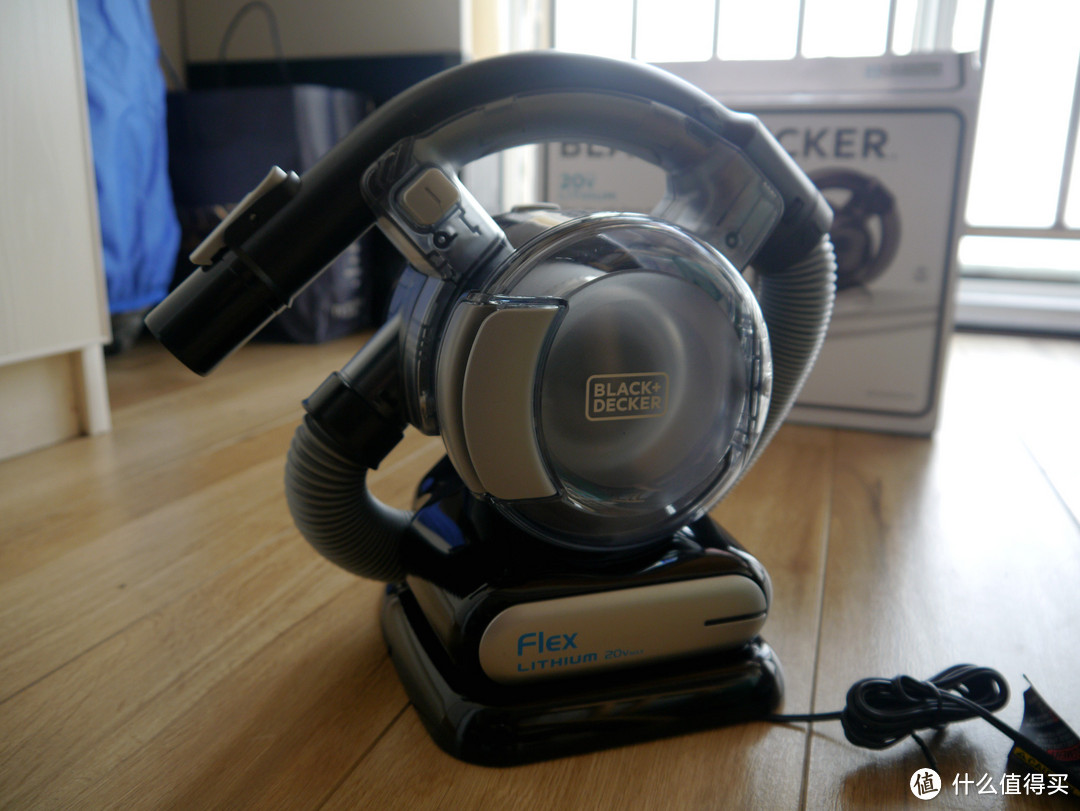 中亚海外购直邮百得LACK+DECKER BDH2020FLFH MAX 手持充电吸尘器
