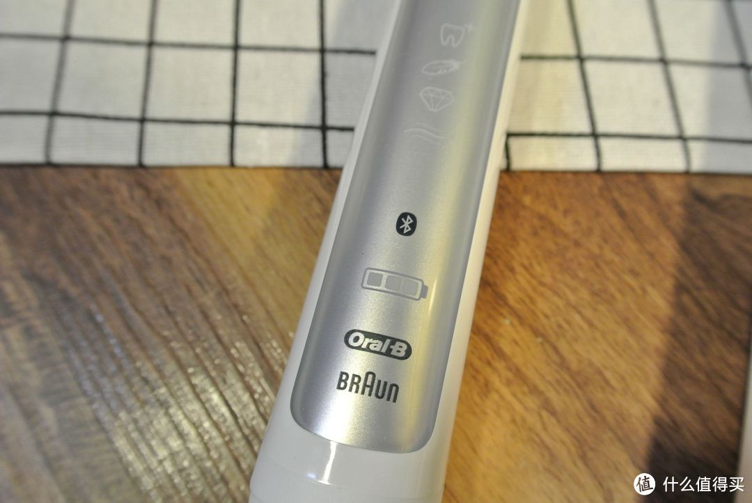 4年之后回归博朗，BRAUN iBrush 8000牙刷（星光银）开箱及飞利浦6730对比