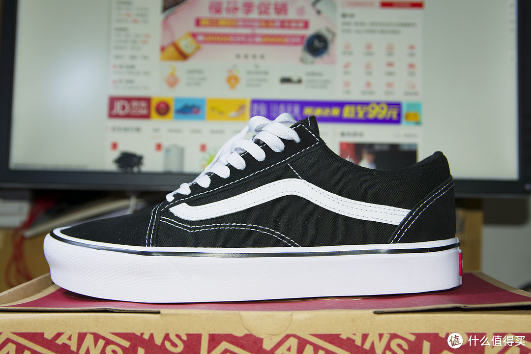 西单大悦城购入的 Vans 范斯 低帮经典款板鞋 开箱