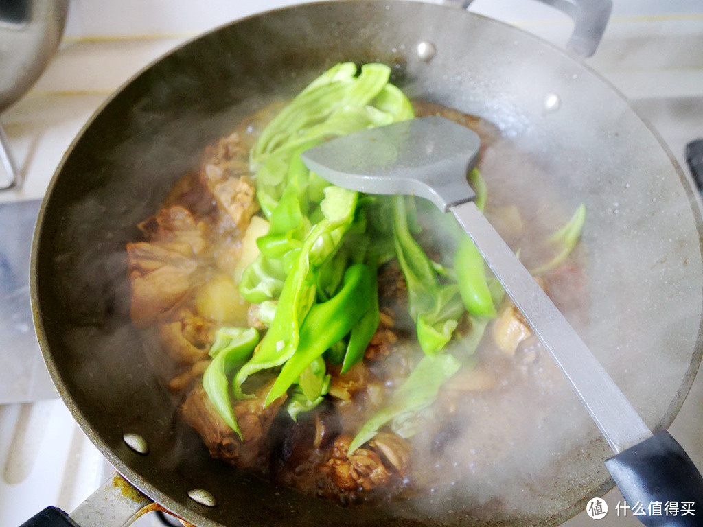 米饭杀手 — 麻辣牛肉+黄焖鸡