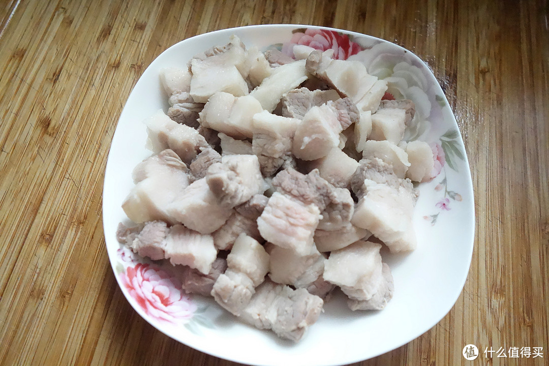 大快朵颐吃一顿,电饭煲版红烧肉焖饭!