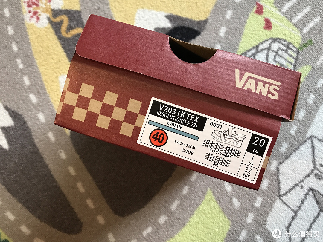 Vans RESOLUTION V2031K 魔术贴印花板鞋